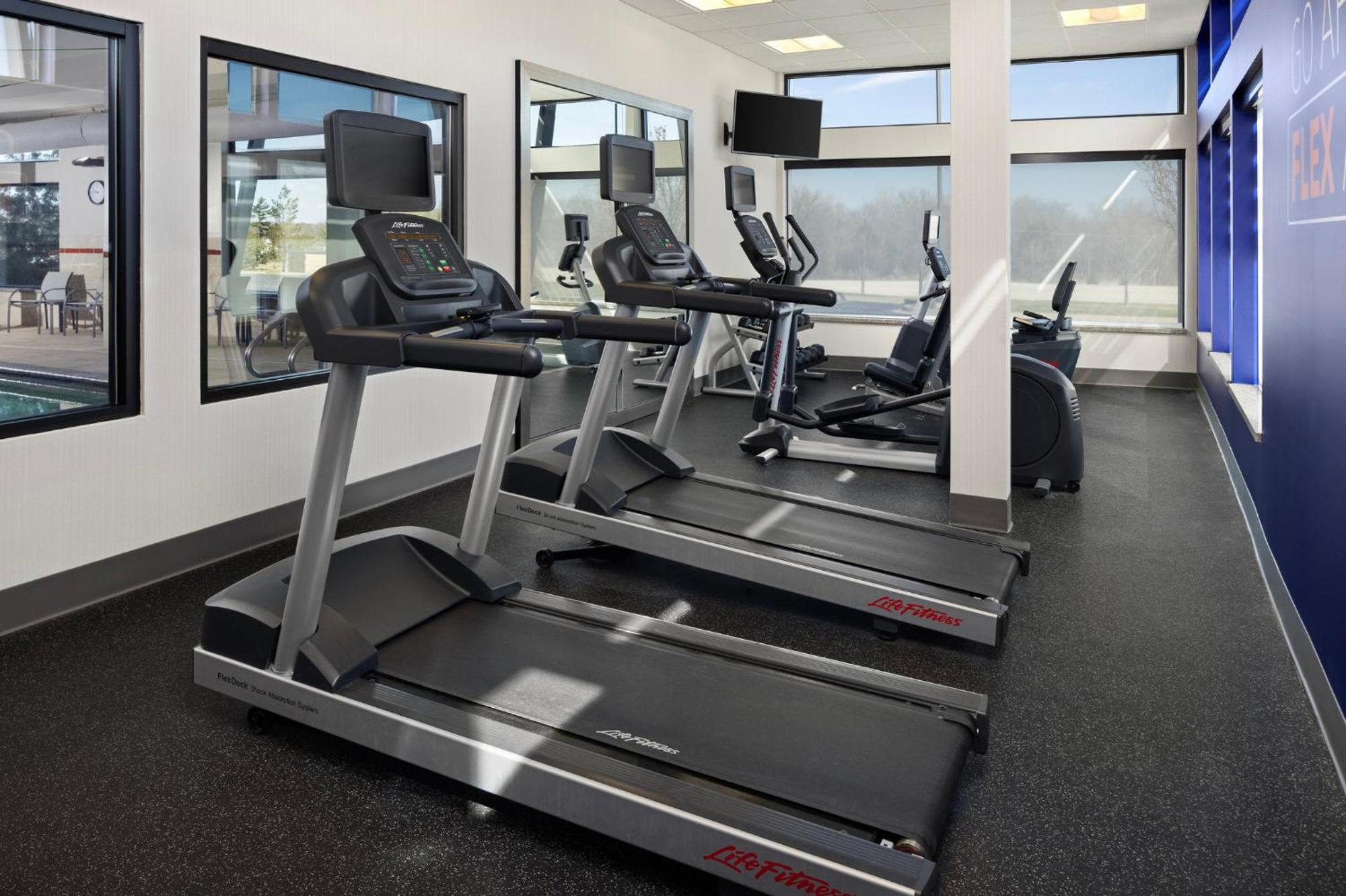 Holiday Inn Express Moline - Quad Cities Area By Ihg Eksteriør bilde